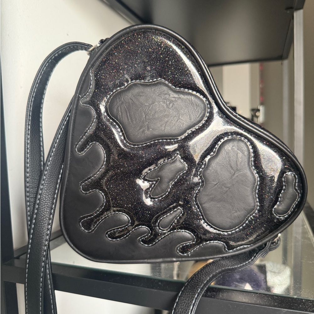 Pumpkin Kult Love Pain and Stitches Heart Bag